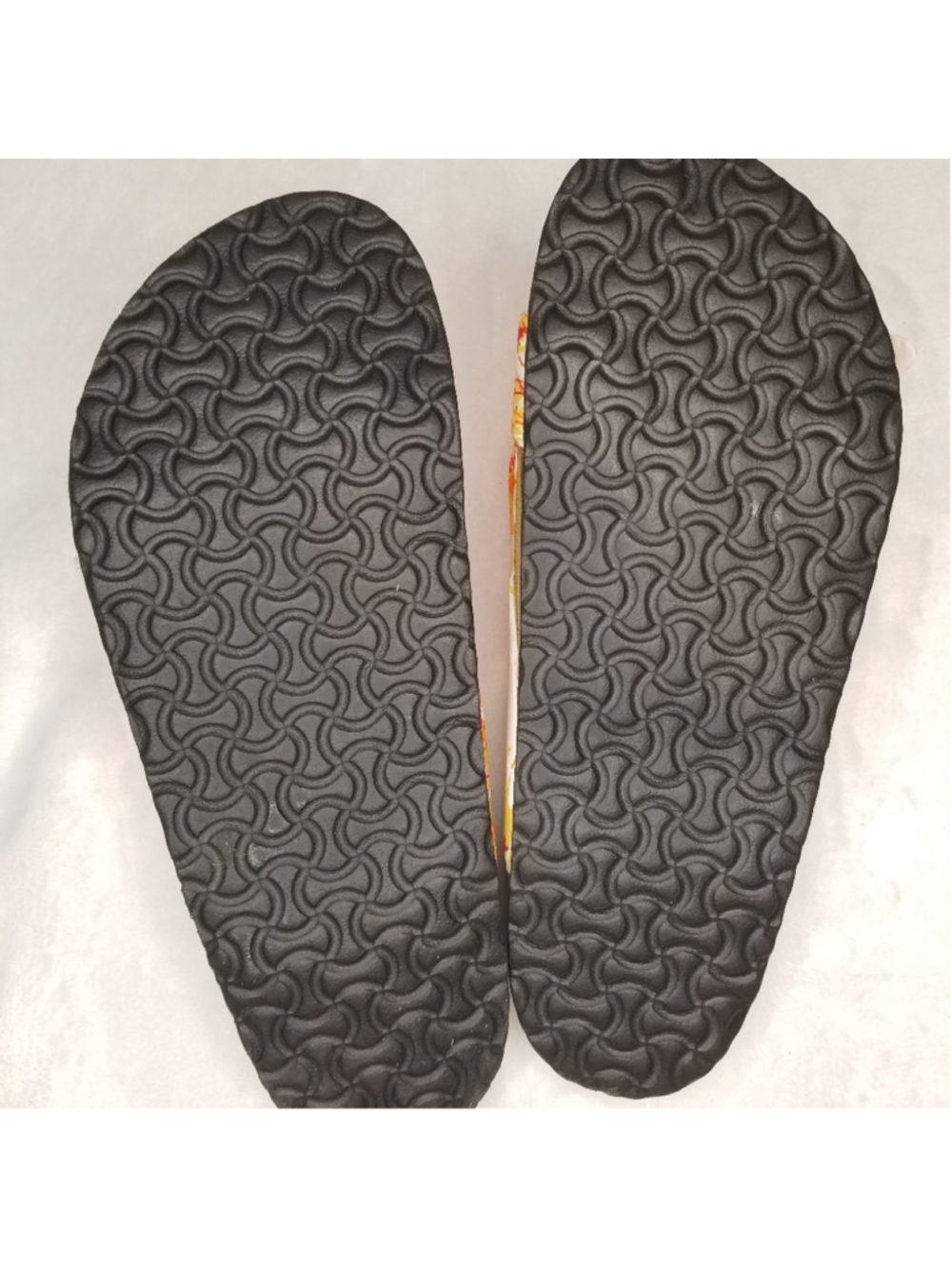 NWOT Sandals with bow accent - Picture 3 of 3